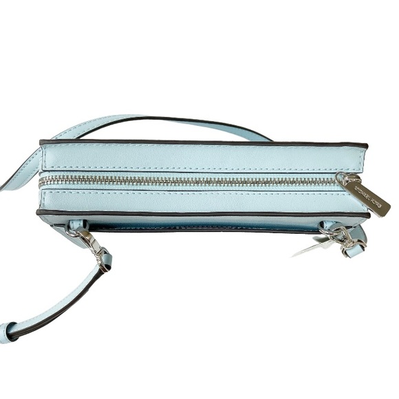 MICHAEL MICHAEL KORS Sheila Small Faux Leather Crossbody Bag in Vista Blue New - Picture 6 of 9